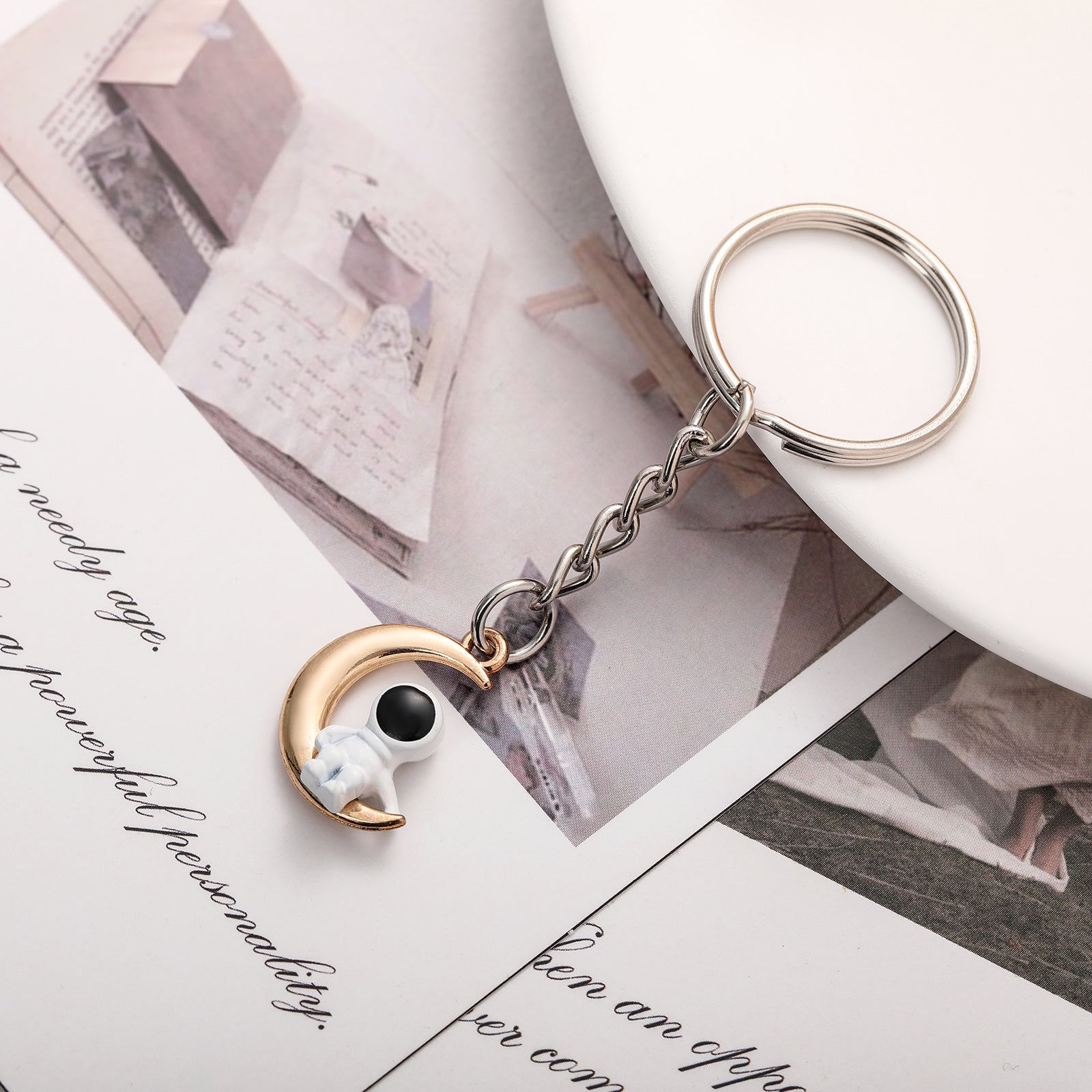 Wholesale Moon Star Astronaut Zinc Alloy Keychain